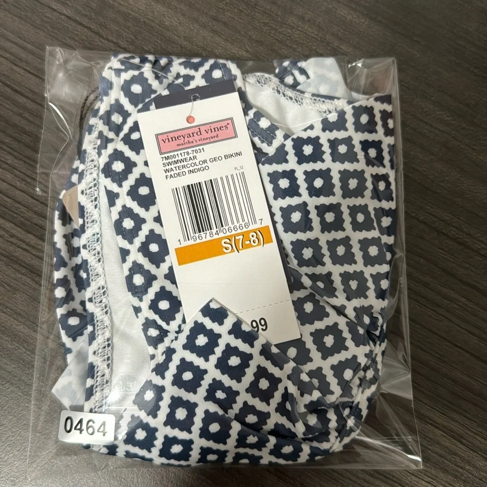 NWT! Vineyard Vines Watercolor Geo Bikini Top‎